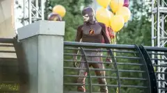 Флэш (сериал 2014-2023) 2 сезон 1 серия