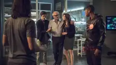 Флэш (сериал 2014-2023) 2 сезон 4 серия